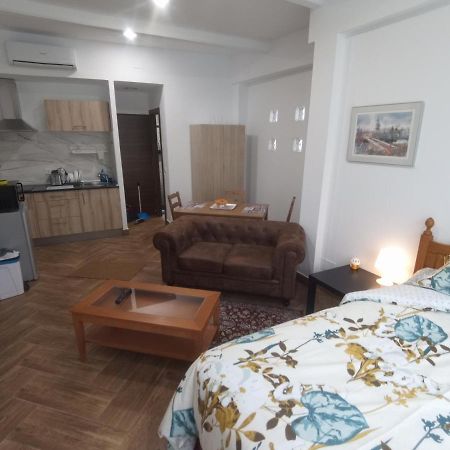 Mini Apartamento De Lujo Becerril de la Sierra Bagian luar foto