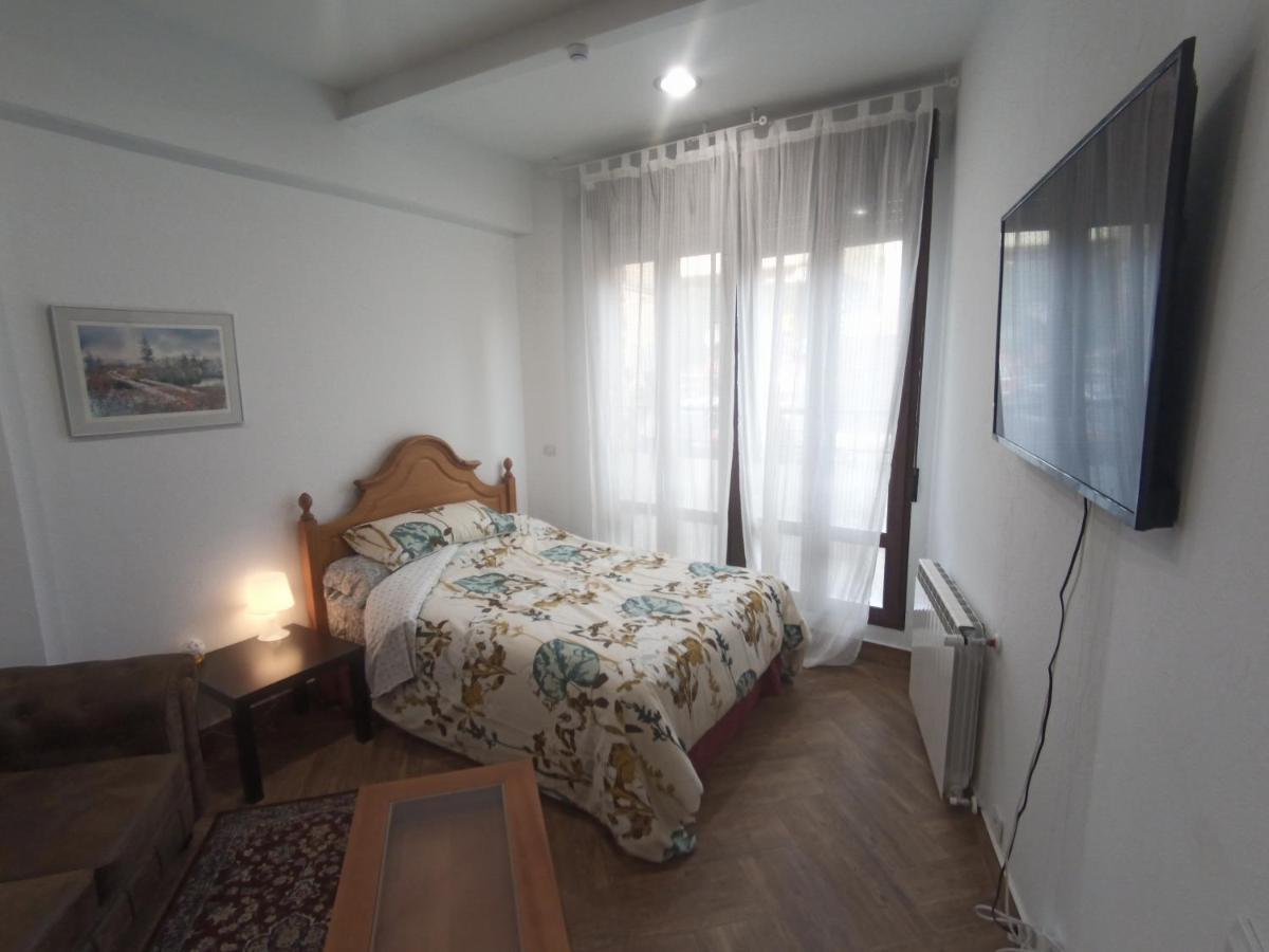 Mini Apartamento De Lujo Becerril de la Sierra Bagian luar foto
